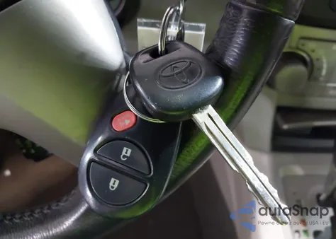 2010 Toyota Highlander Base V6 from USA, damaged, VIN 5TDBK3EH6AS035837